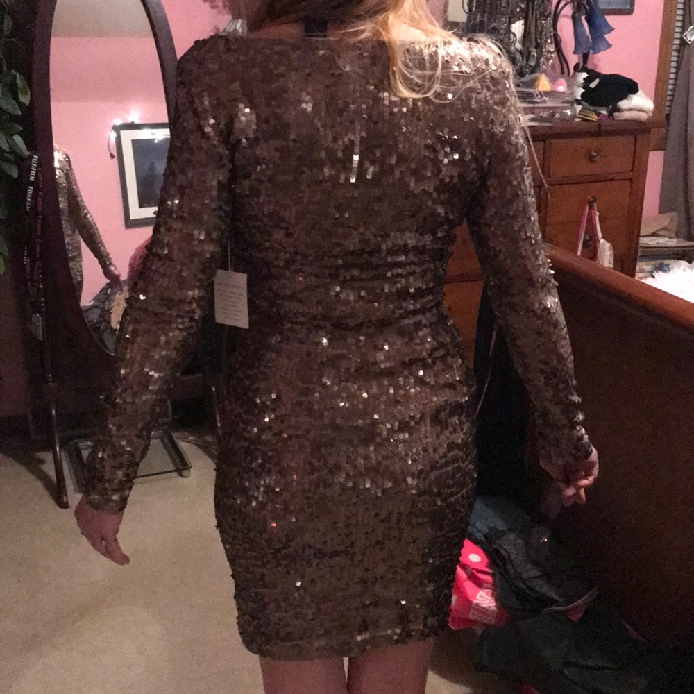 Dress - Picture 2 of 8